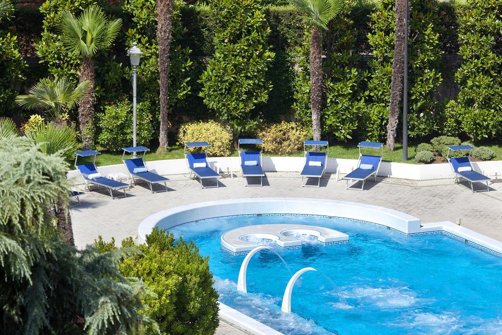 Hotel Due Torri Абано Терме Екстериор снимка
