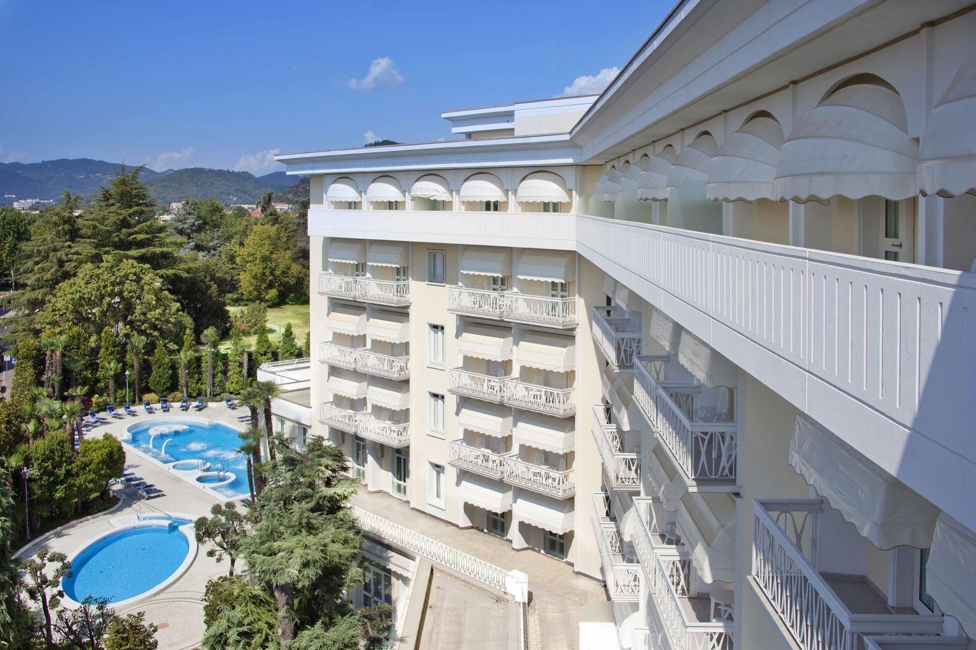 Hotel Due Torri Абано Терме Екстериор снимка