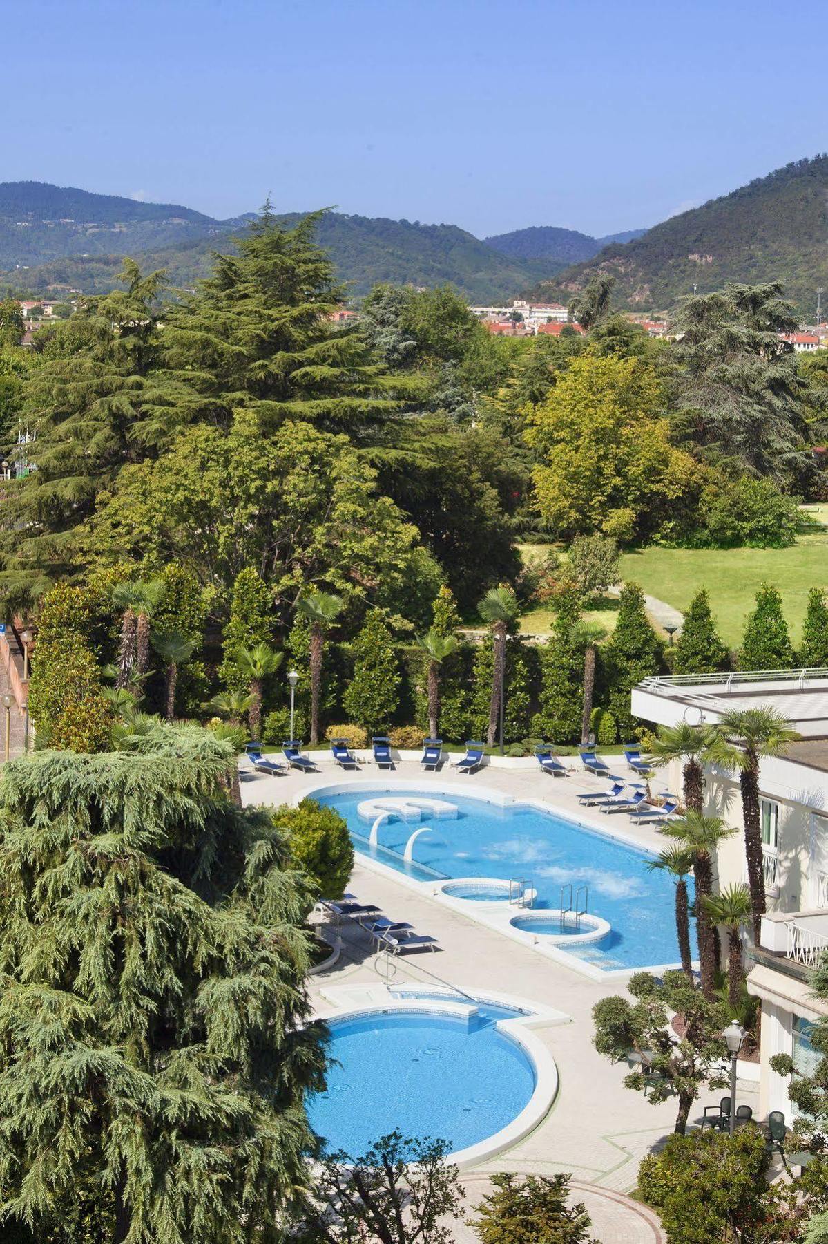 Hotel Due Torri Абано Терме Екстериор снимка